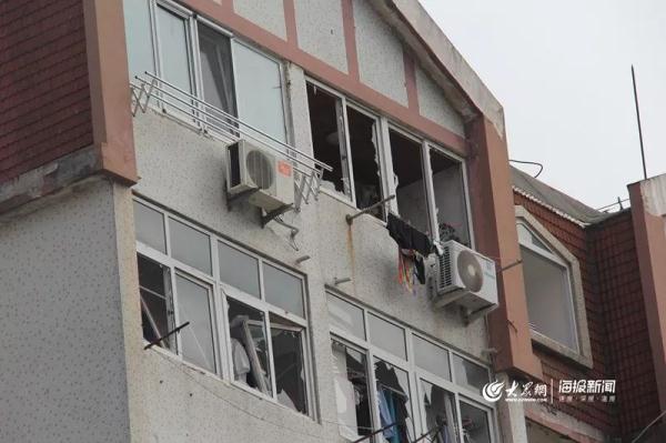 突發(fā)！青島一居民樓發(fā)生爆燃！已造1人死亡，7人受傷！3公里外有震感…