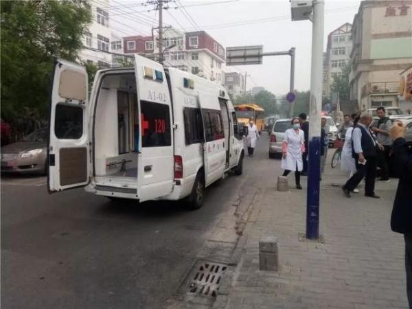 突發(fā)！青島一居民樓發(fā)生爆燃！已造1人死亡，7人受傷！3公里外有震感…